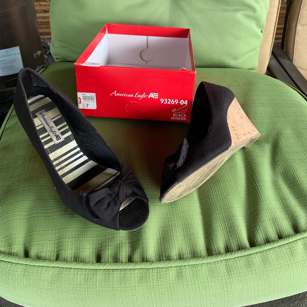 American Eagle Black Platform Casual Shoes